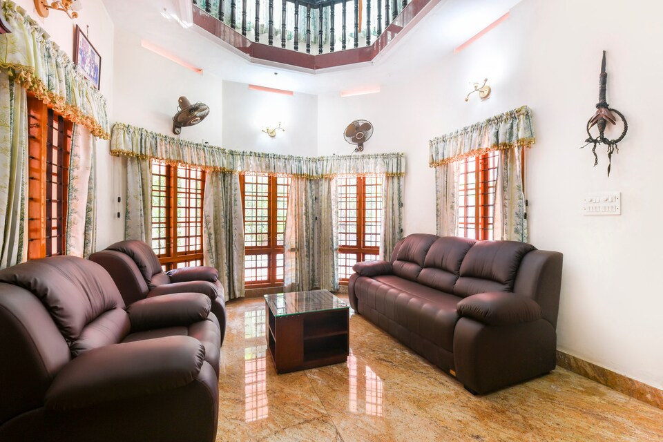 SPOT ON 67499 Hotel Puthiyedathusherry, Kottayam, Kottayam
