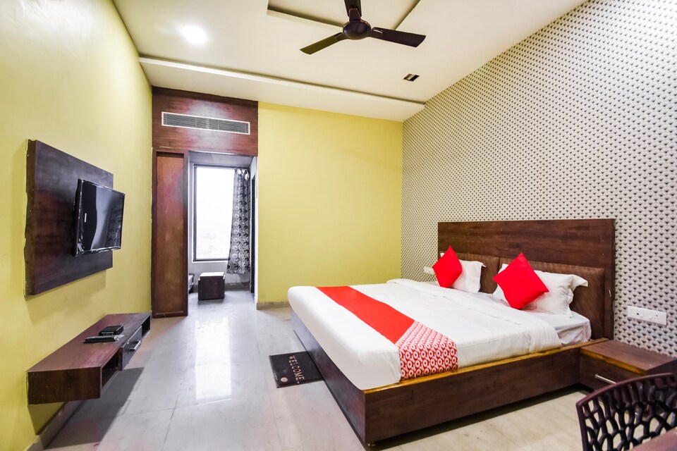 OYO 67502 Dilbag Pride, Tatibandh Road, Raipur