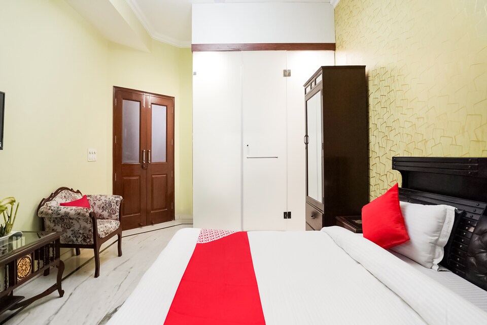 OYO 67529 Royal Oak Villa , Anand Vihar Delhi, Delhi