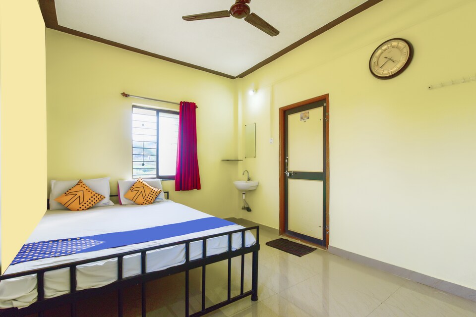 SPOT ON 67532 Royal Residency, Kolhapur-Ratnagiri Road, Kolhapur