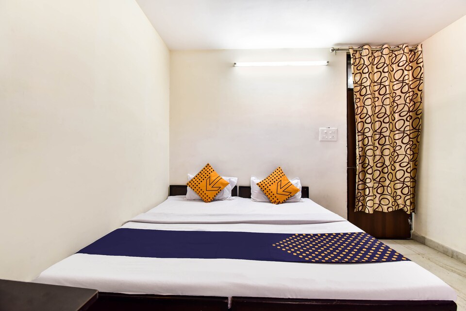 SPOT ON 67533 Dhanuka Residency Boys Hostel, Talwandi Kota, Kota