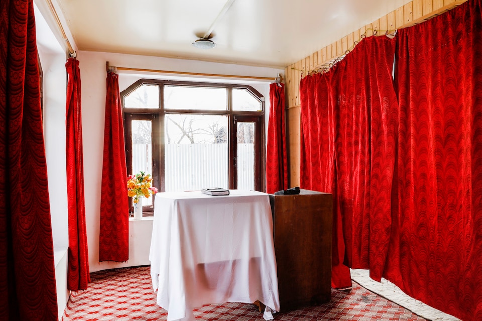 SPOT ON 67550 Pahalgam Hill, Pahalgam Homes, Pahalgam