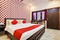 Hotel O Shree Karuna