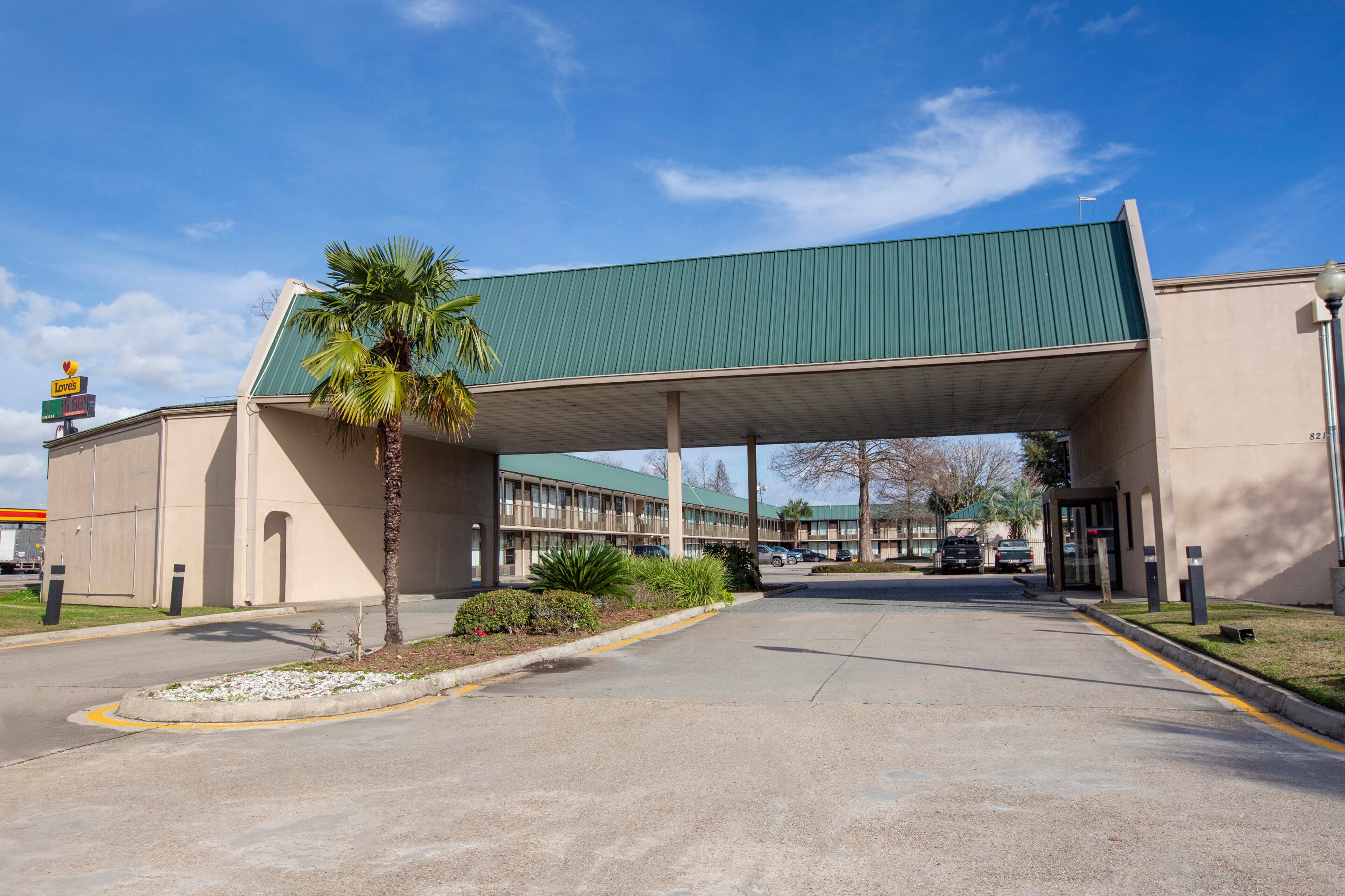 Book Hotel Port Allen LA I10 West, LA from 46 OYO Hotels