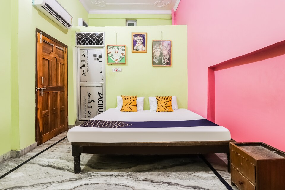 OYO 67585 Maharani Guest House, Ayodhya, Ayodhya