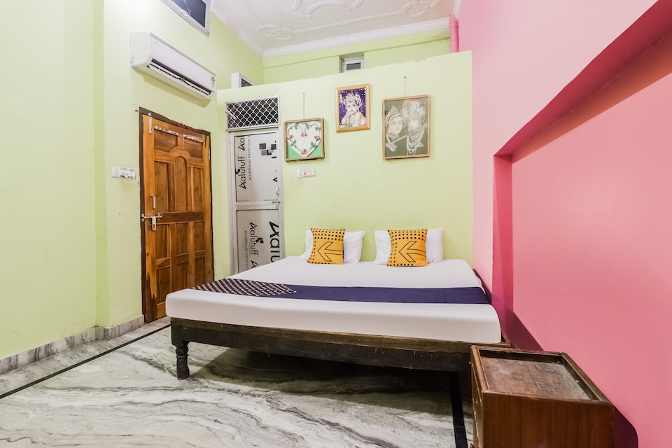 SPOT ON Maharani guest house, Ayodhya, Ayodhya