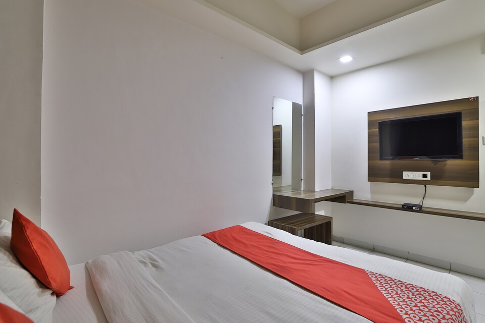 OYO 5552 होटल प्रार्थना, Randheja Gandhinagar, गांधीनगर