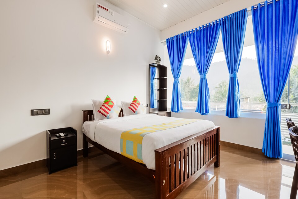 OYO Home 67625 Mountain Point , Adimali Munnar, Munnar