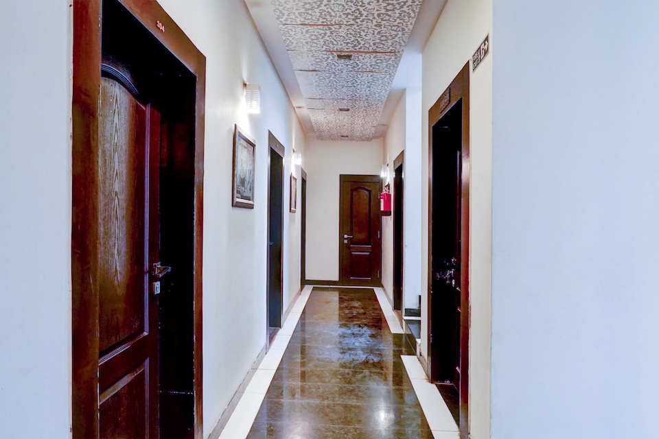 Super Collection O Banipark Formerly Arena Villas, Sindhi Camp, Jaipur