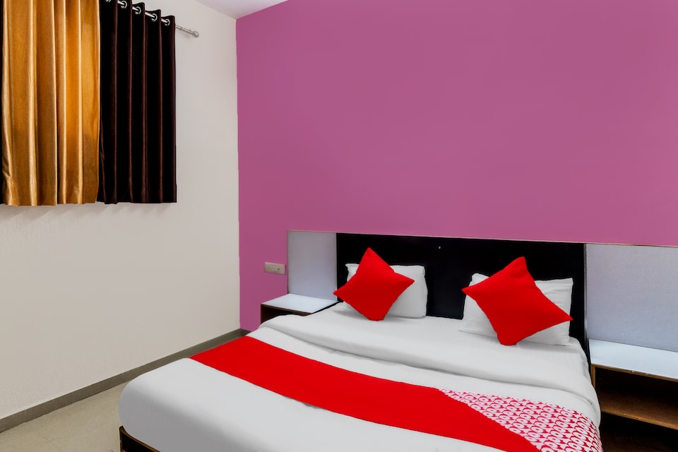 OYO 67635 Hotel Ranchod And Guest House, Petlad Road Nadiad, Nadiad