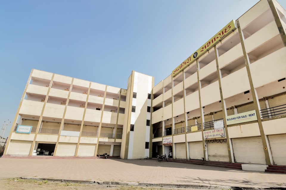 SPOT ON 67636 Saptagiri Guest House, Butibori Nagpur, Nagpur