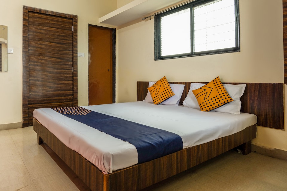 SPOT ON 67671 Khushi Lodging, Hadapsar Pune, Pune