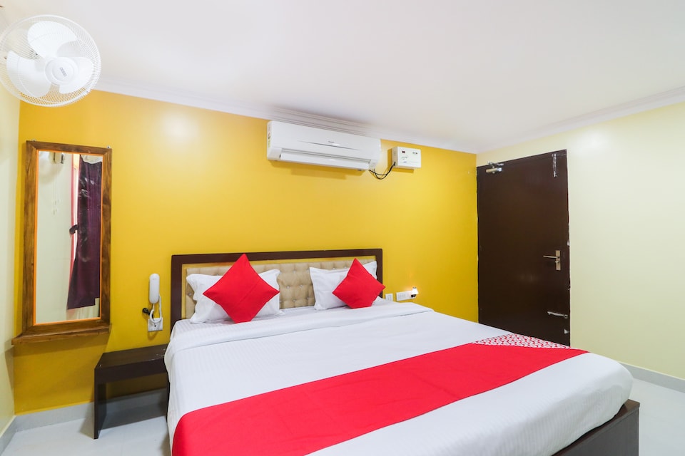 OYO Devi Residency, Railway Station Bhubneshwar, Bhubaneswar