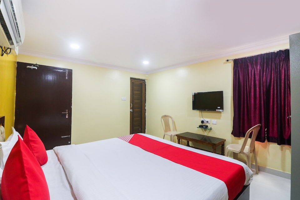 OYO Devi Residency, Railway Station Bhubneshwar, Bhubaneswar