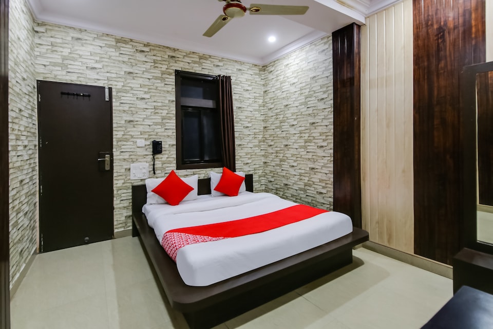 OYO 67678 Apna Hotel , Satna, Satna