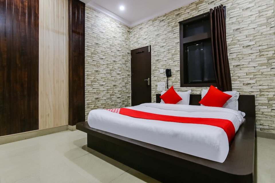 OYO 67678 Apna Hotel , Satna, Satna