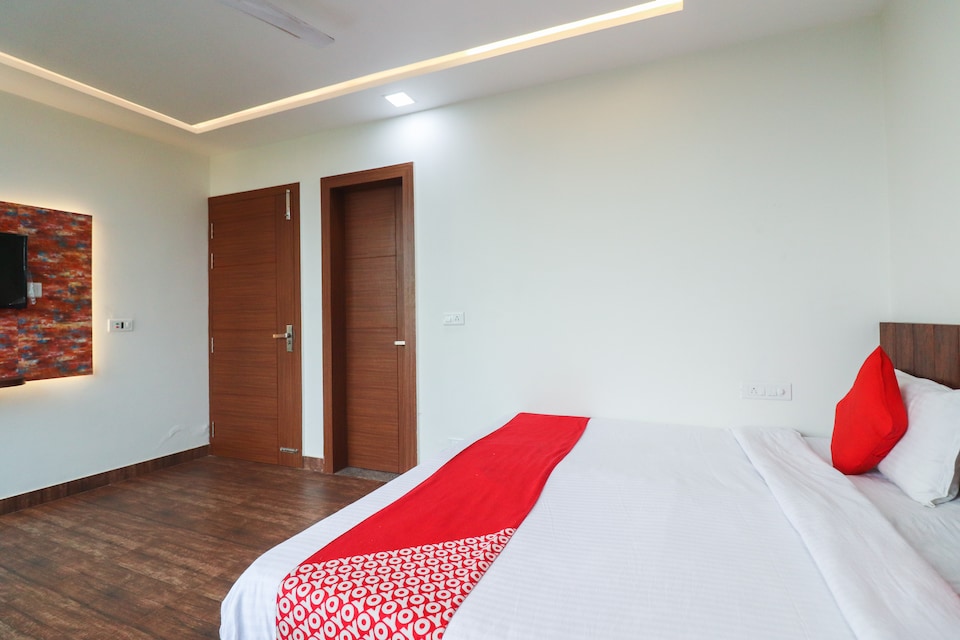 Capital O 67700 Mars, Taj Ganj Agra, Agra