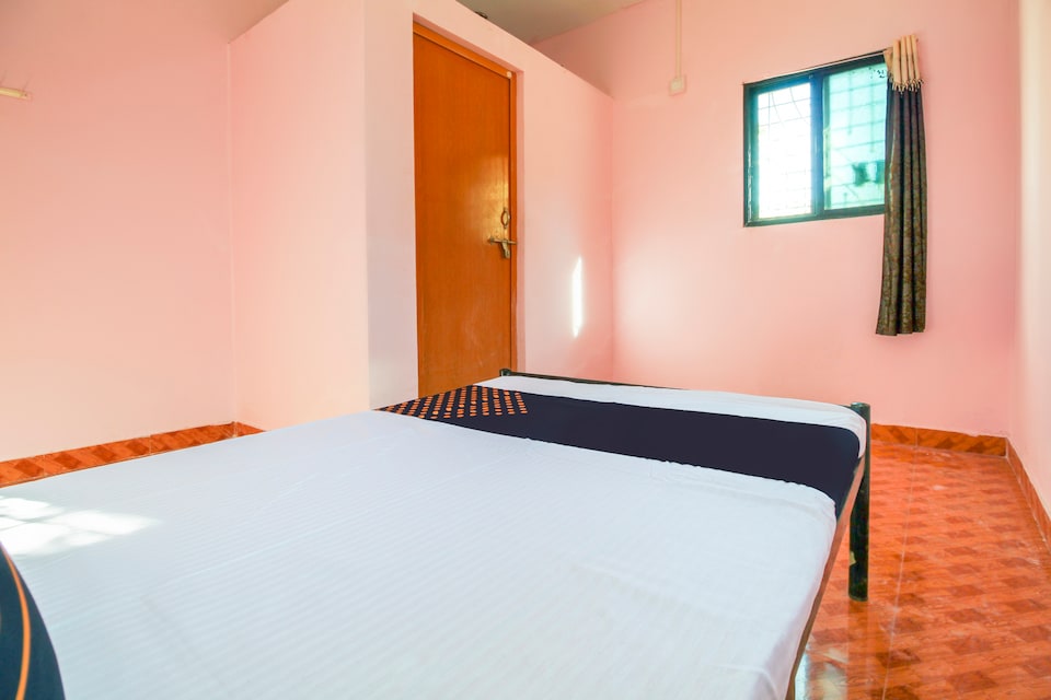 SPOT ON 67701 Hotel Rajwada, Wagholi Pune, Pune