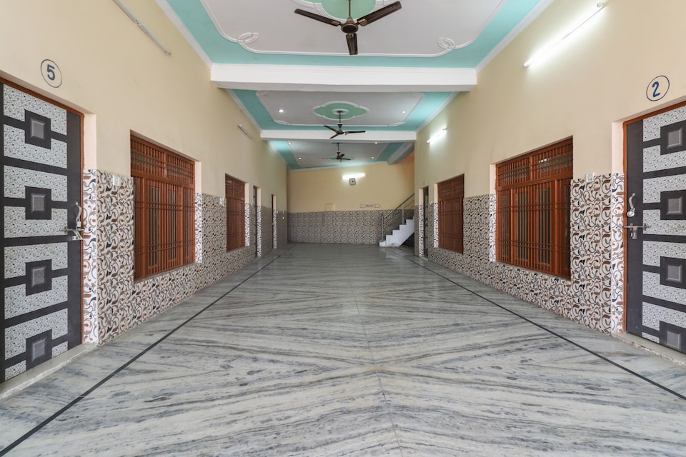 SPOT ON 67702 Shri Krishna Resort, Agra, Agra