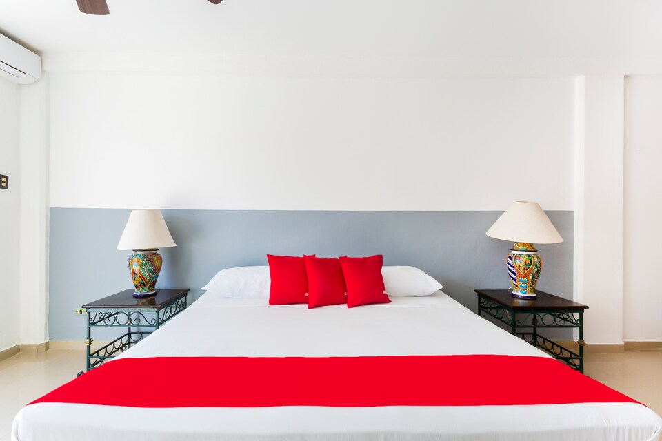 OYO Hotel Bonito, Benito Juarez, QROO, Cancun