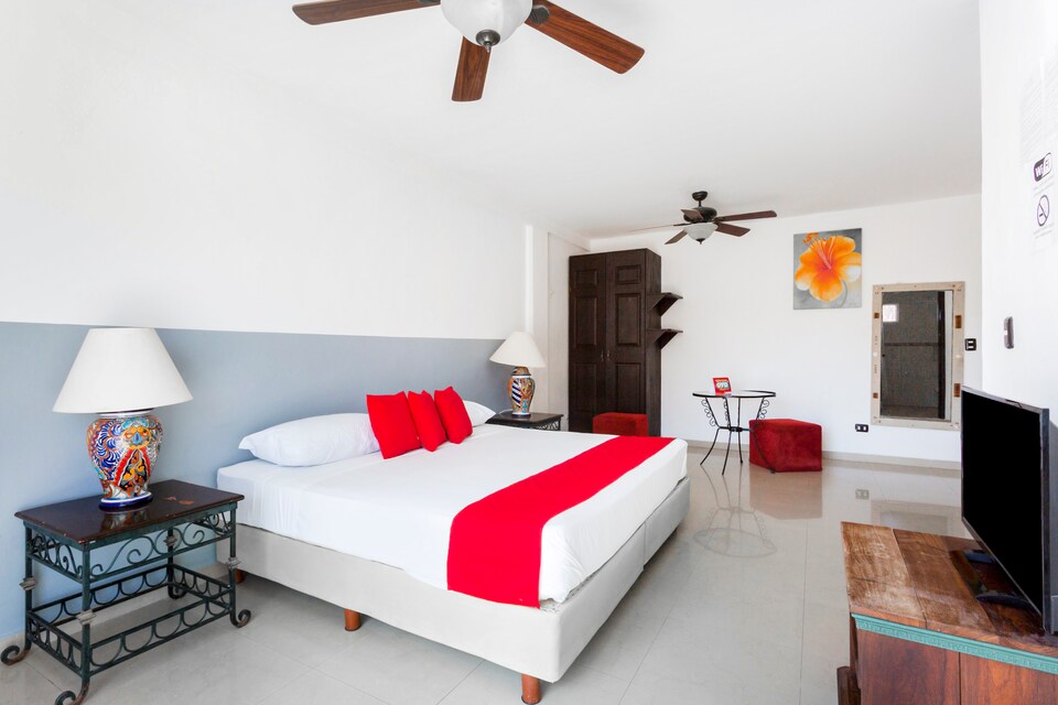 OYO Hotel Bonito, Benito Juarez, QROO, Cancun