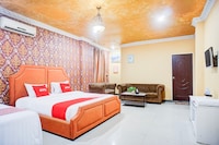 Super OYO 2574 Z Suites Hotel
