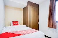 Collection O Medan City Center Near Manhattan Times Square Formerly Grand Z Suites