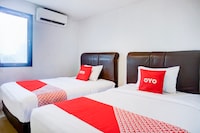 Collection O Medan City Center Near Manhattan Times Square Formerly Grand Z Suites