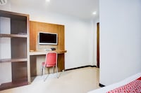 Collection O Medan City Center Near Manhattan Times Square Formerly Grand Z Suites