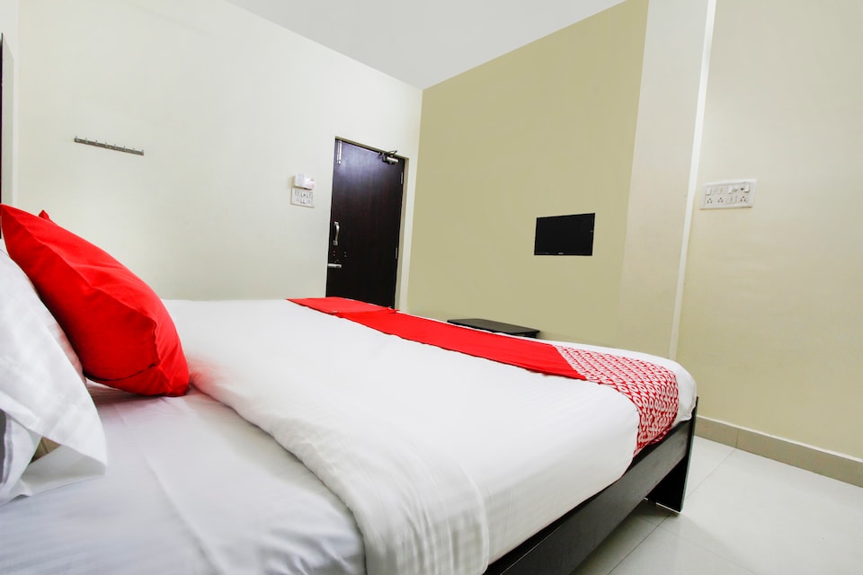 OYO 67737 Happy Rooms, Vadapalani Chennai, Chennai