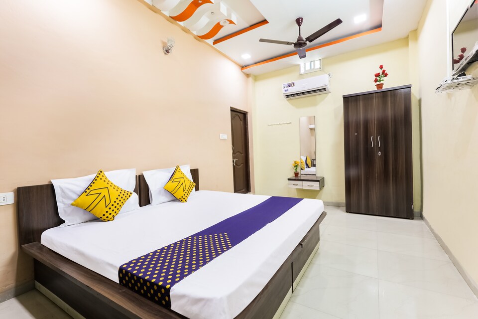 SPOT ON 67740 Hotel Narmada Palace , Omkareshwar City, Omkareshwar
