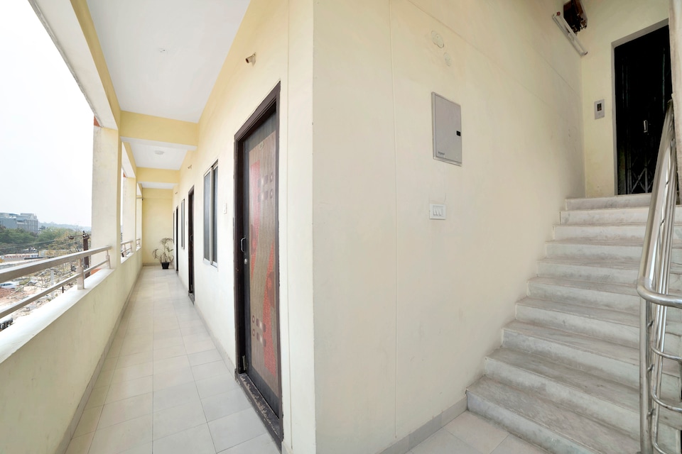 Hotel O Hitech Suites, Madhapur, Hyderabad