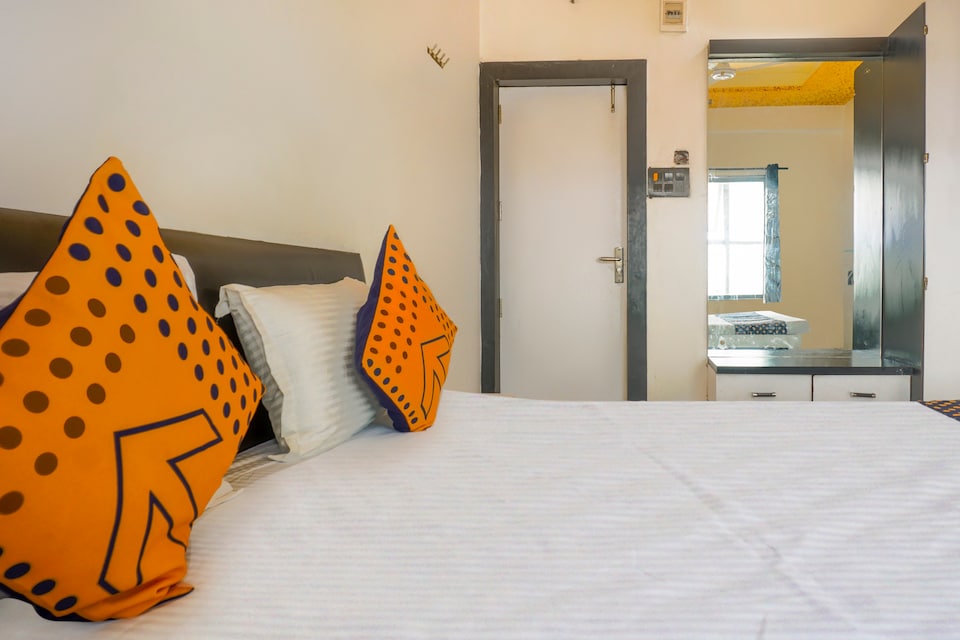 SPOT ON Hotel Panchdevi, Nilanga, Latur