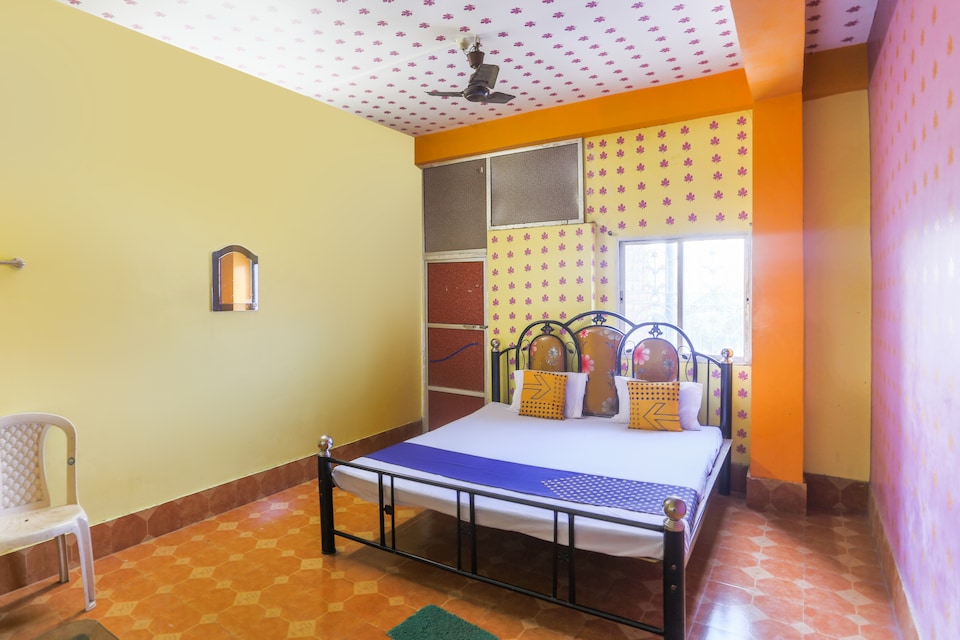 SPOT ON 67753 Radha Gobindo Lodge, Krishnanagar, Krishnanagar