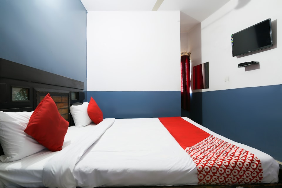 OYO 67779 Hotel Silverland, Ormanjhi, Ranchi
