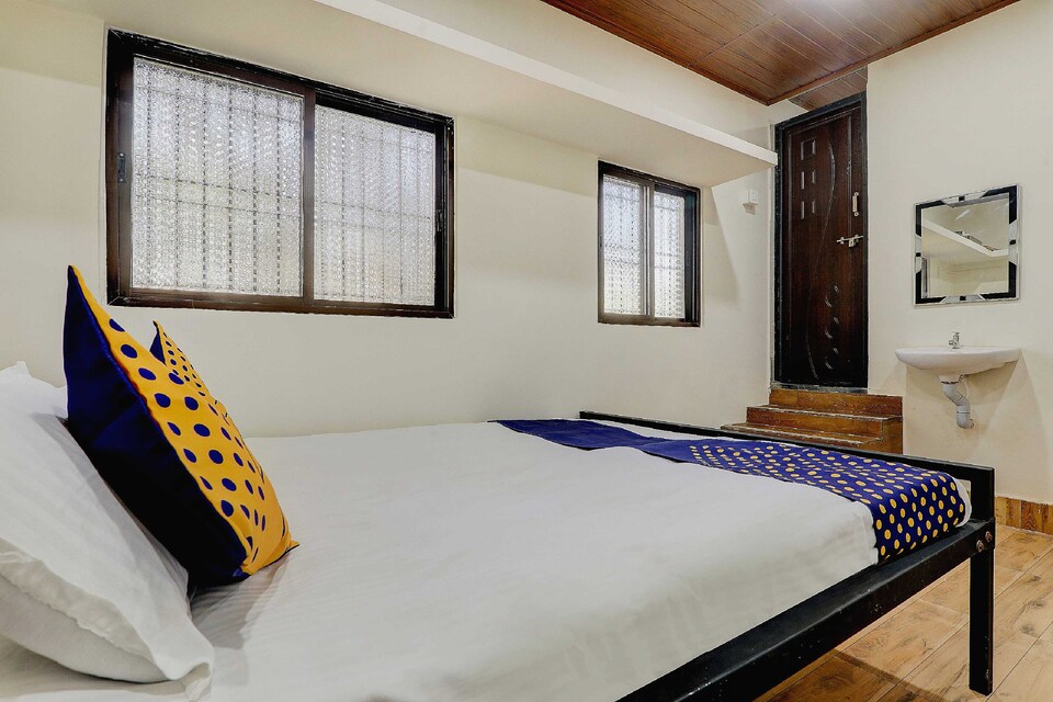 OYO Hotel Nandish Lodge, Dandeli, Dandeli