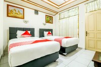 OYO 2580 Hotel Puri Royan