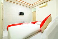 OYO 2580 Hotel Puri Royan