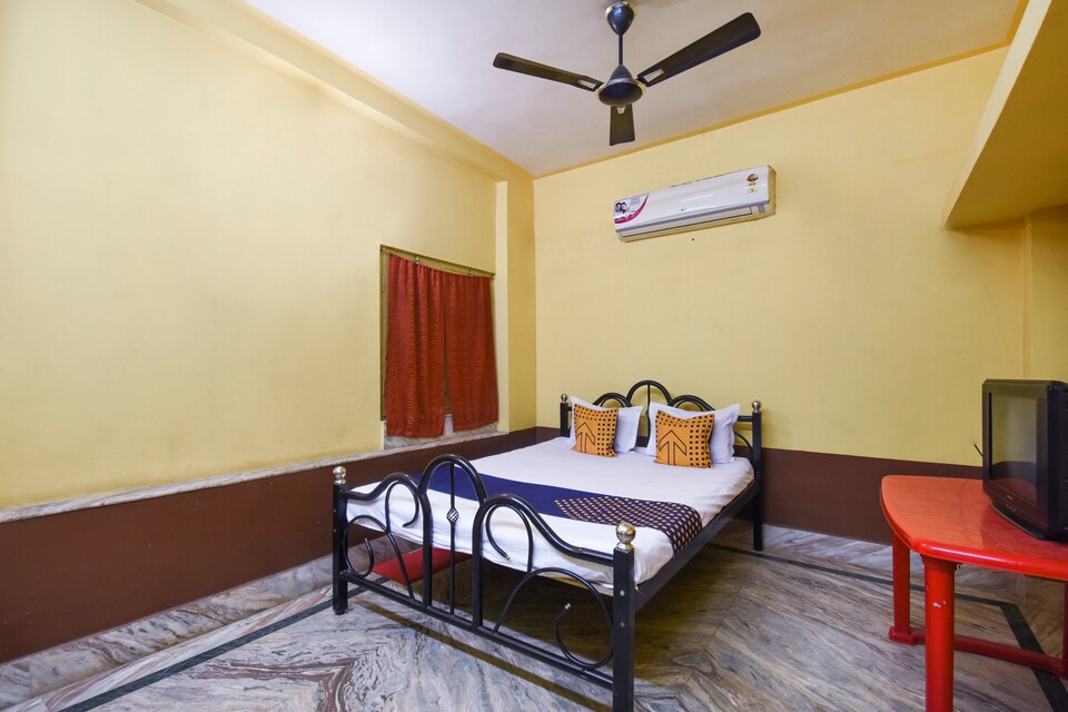 SPOT ON 67833 Jayasree Lodge, Berhampore, Berhampore