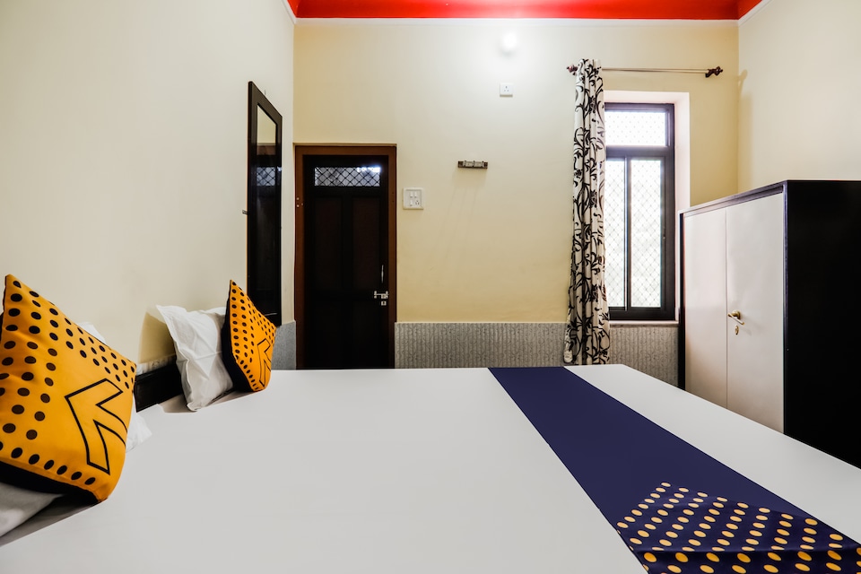 SPOT ON 67836 Hotel Qureshi, Jhunjhunu, Jhunjhunu