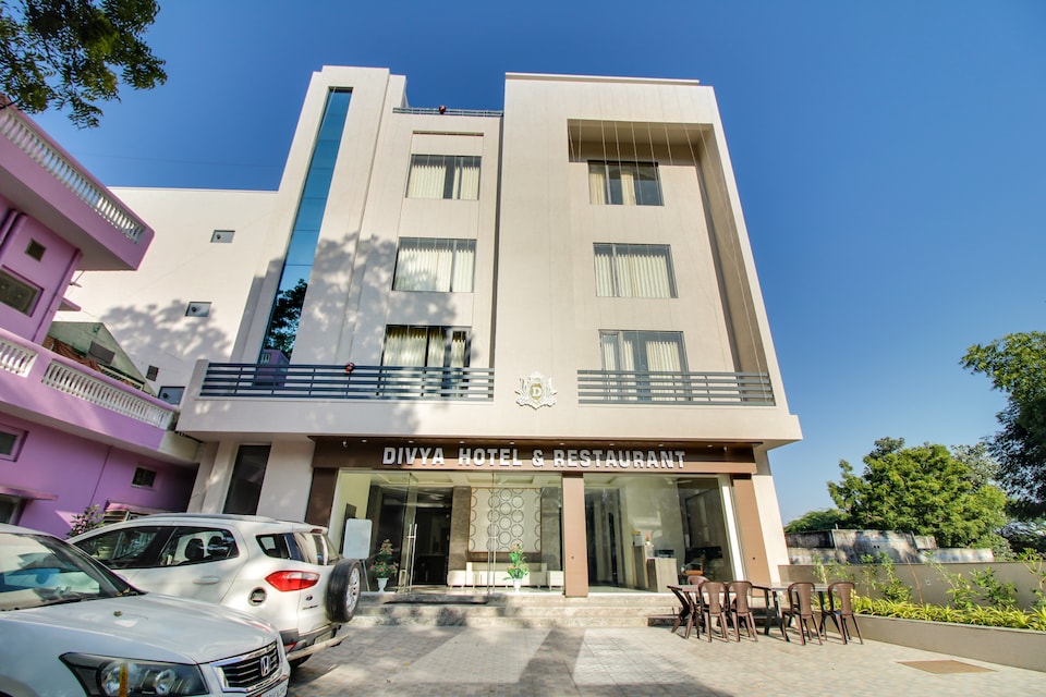 Capital O 67839 Hotel Divya, Abu-Road, Mount-Abu