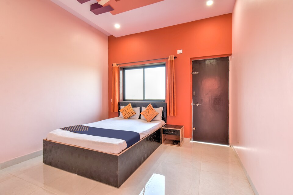 SPOT ON 67873 Hotel Nisarg Lodging, Daulatabad Fort, Aurangabad