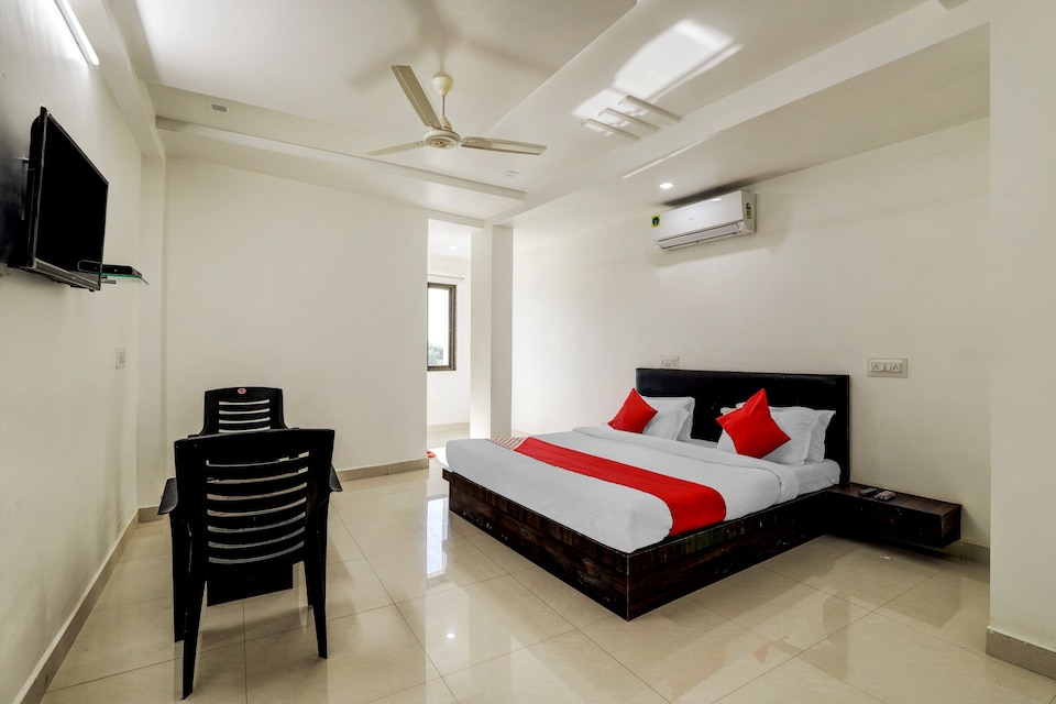 OYO Super Guest House, Palanpur, Palanpur