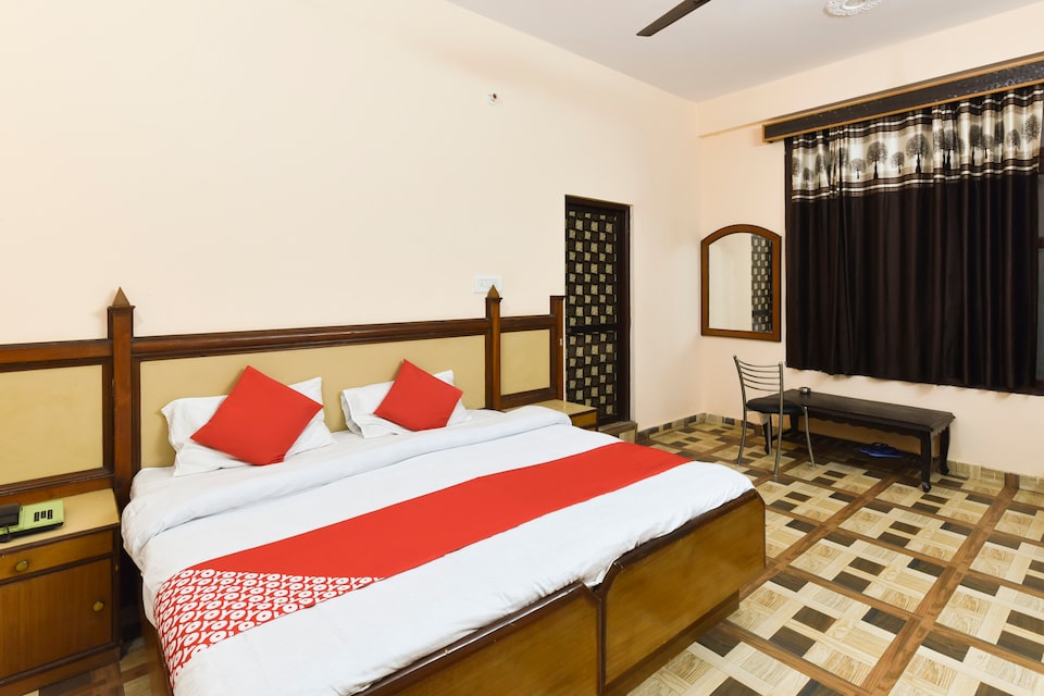 OYO 67932 Hotel Vijay , Mandi, Mandi
