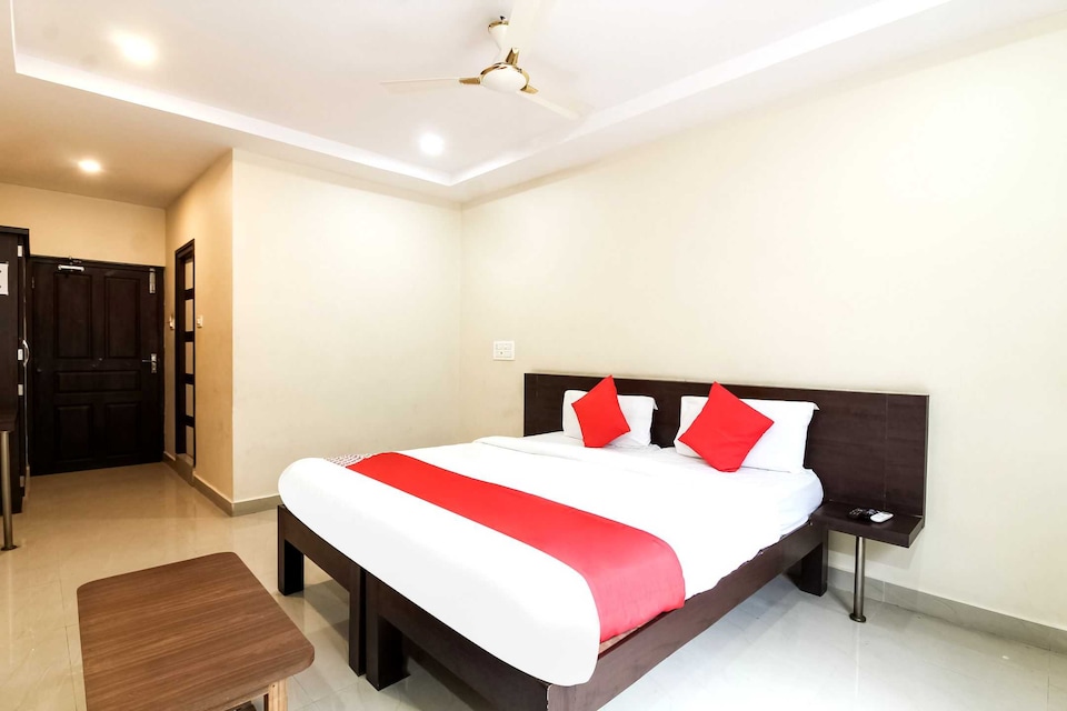 OYO Flagship Cosmopolitan Cultural Centre, Kurnool, Kurnool