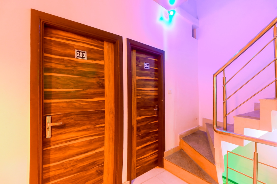 OYO 67960 Royal Crown Residency, Sultan Pind Gate Amritsar, Amritsar