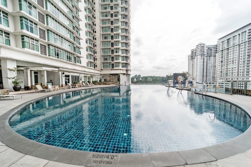 OYO Home 89722 Beautiful 1br Dua Sentral - Memoire Suites, Brickfields, Kuala Lumpur