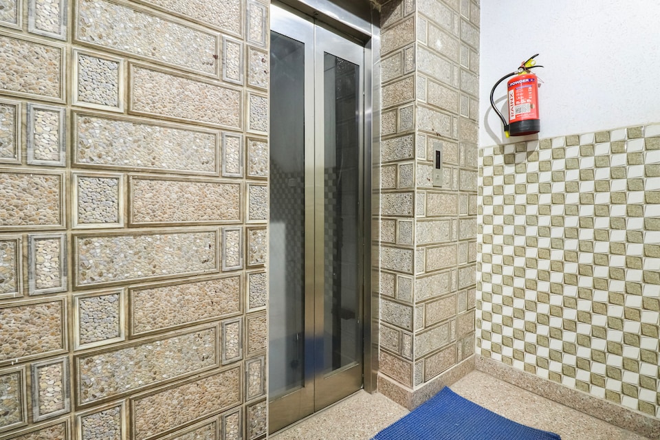 Live on DEL4730   , Anand Vihar Delhi, Delhi