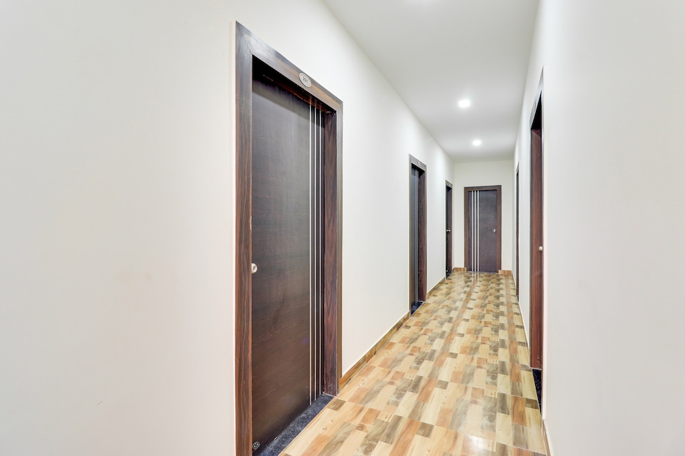 Hotel O Pratik Inn, Gomti Nagar Lucknow, Lucknow