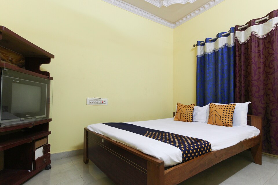 SPOT ON 67992 Slv Boarding And Lodging , Hassan, Hassan